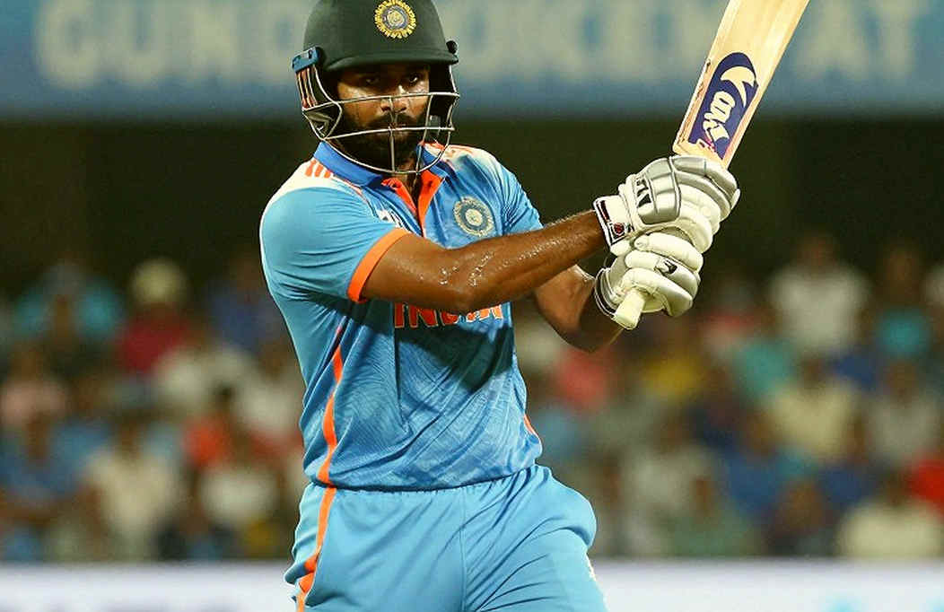 India's Examination on Green Tops: Adaptation, a Captaincy Fog and the Arithmetic of a Packed Calendar India's Examination on Green Tops: Adaptation, a Captaincy Fog and the Arithmetic of a Packed Calendar