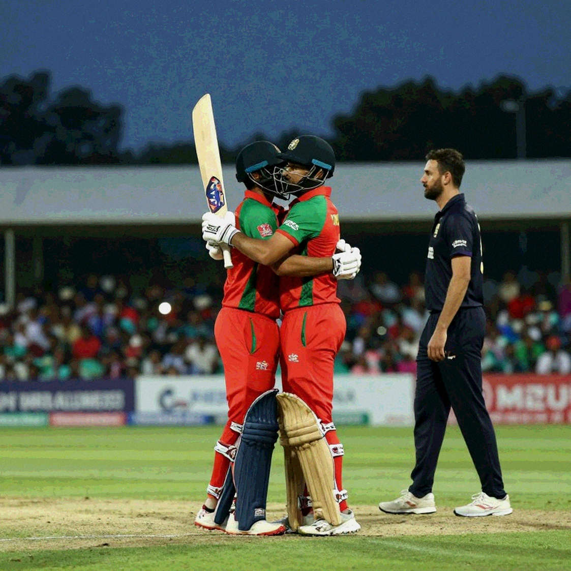 The Abu Dhabi Scorecard Rang First, Then 98 Unused Balls Started Screaming The Abu Dhabi Scorecard Rang First, Then 98 Unused Balls Started Screaming