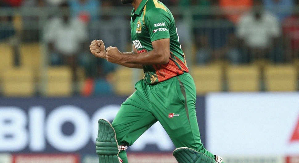 যে কুইজ প্রশ্ন ক্রিকেটের প্রথম ক্ষমতা-দখলকে লুকিয়ে রেখেছে