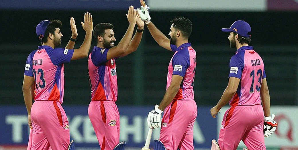 Overs 7 to 15: The Nine Overs That Decide T20 Matches, And Nobody Keeps the Receipts Overs 7 to 15: The Nine Overs That Decide T20 Matches, And Nobody Keeps the Receipts