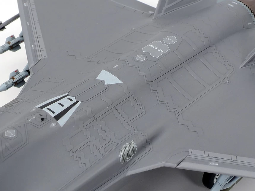 1/72 Lockheed Martin F-35 A 11 1/72 Lockheed Martin F-35 A - Image 9