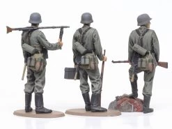 Wwii Wehrmacht Infantry Set -PLASTIC MODELS Store 59c84915d7fe62b10499230184e9a94c
