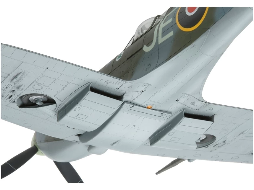 Supermarine Spitfire Mk.Ixc 6 Supermarine Spitfire Mk.Ixc - Image 4