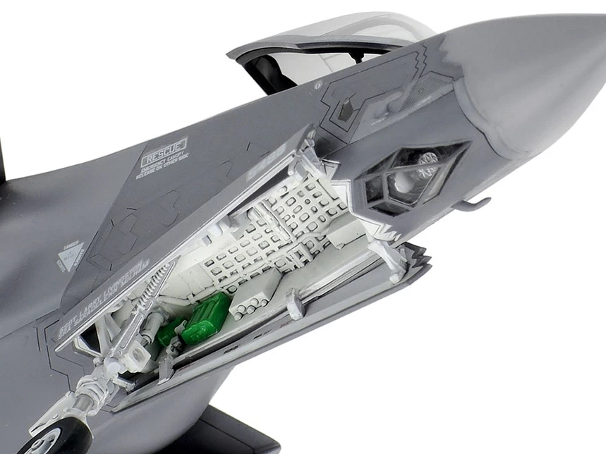 1/72 Lockheed Martin F-35 A 9 1/72 Lockheed Martin F-35 A - Image 7