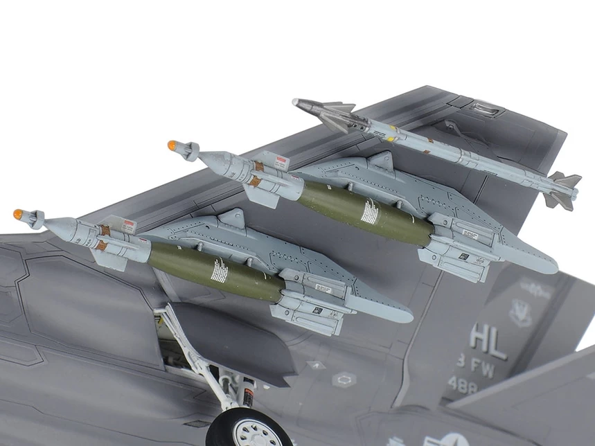 1/72 Lockheed Martin F-35 A 7 1/72 Lockheed Martin F-35 A - Image 5